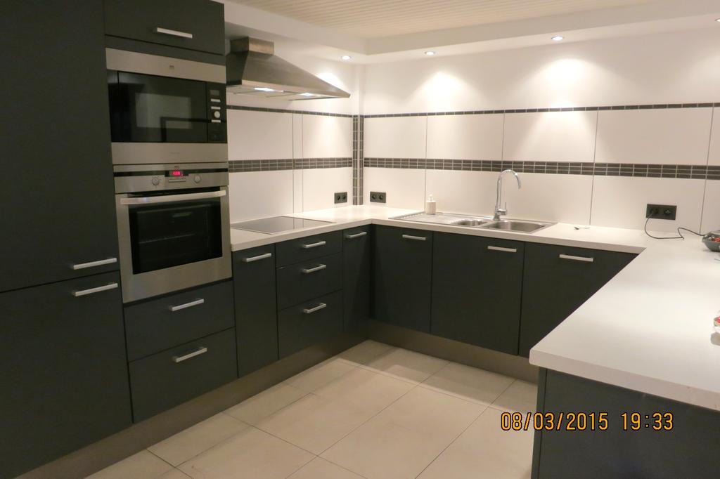 Holiday Home Harmony Brecht Екстер'єр фото